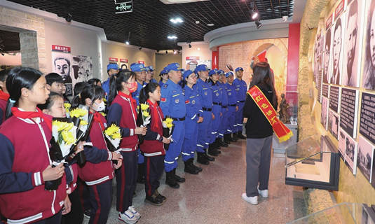 清明祭英烈0_副本.jpg